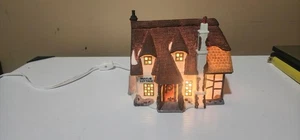 Vintage Department 56 Dickens' Village Maylie Cottage Porcelain Light House - Picture 1 of 15