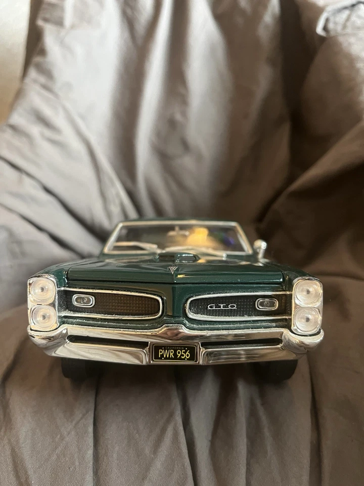 1/18 Scale, 1966 Pontiac Gto Model Car - Image 1 of 4