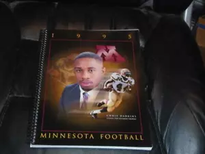 1995 UNIVERSITY OF MINNESOTA FOOTBALL MEDIA GUIDE EX-MINT BOX 12 - Picture 1 of 1