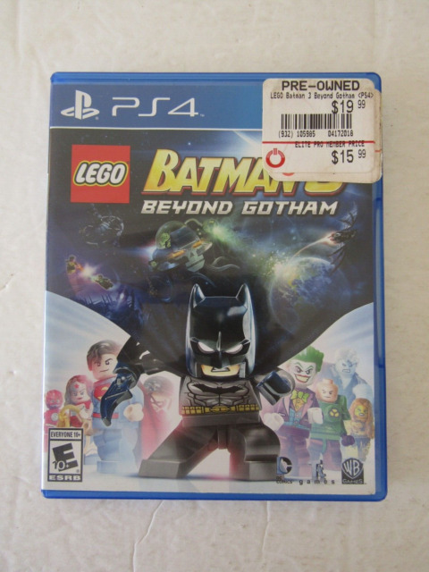 LEGO Batman 3: Beyond Gotham - PlayStation 4 - Front_Standard