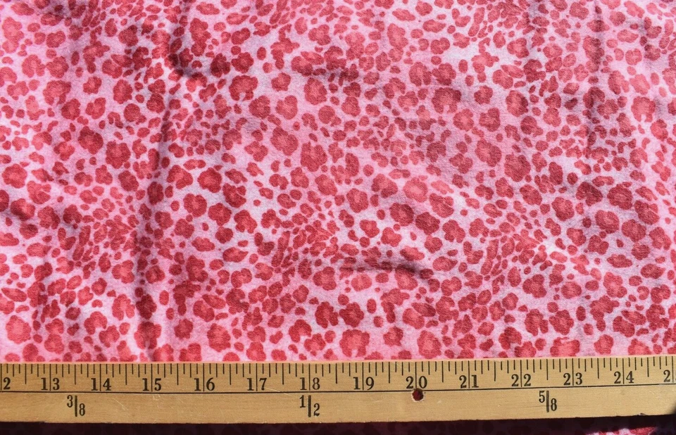 PINK ANIMAL PRINT  100%  COTTON FLANNEL FABRIC  MARCUS BROS   26X42  INCHES - Image 1 of 2