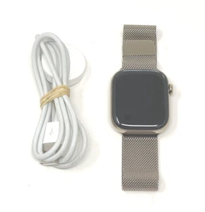 Apple Watch Series 10 42mm Or Titane avec Boucle Milanaise Cellulaire Excellent - Photo 1 sur 6