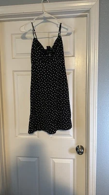 Vestido negro para mujer con lunares blancos, talla mini XS, Mossimo supply CO. Foto 1 de 4