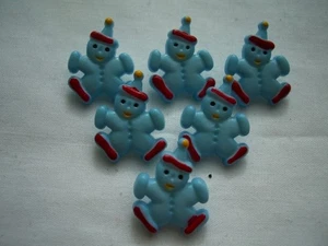 LIGHT BLUE SNOWMAN / CLOWN SHAPED VINTAGE / RETRO BUTTONS x 6 FREE P&P - Picture 1 of 3