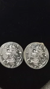 VINTAGE Jugendstil Frauenkopf große silberfarbene Ohrclips tolle Qualität - Bild 1 von 15