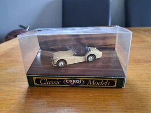CORGI CLASSIC MODELLI 1:43 TRIUMPH TR3A Beige - Foto 1 di 3