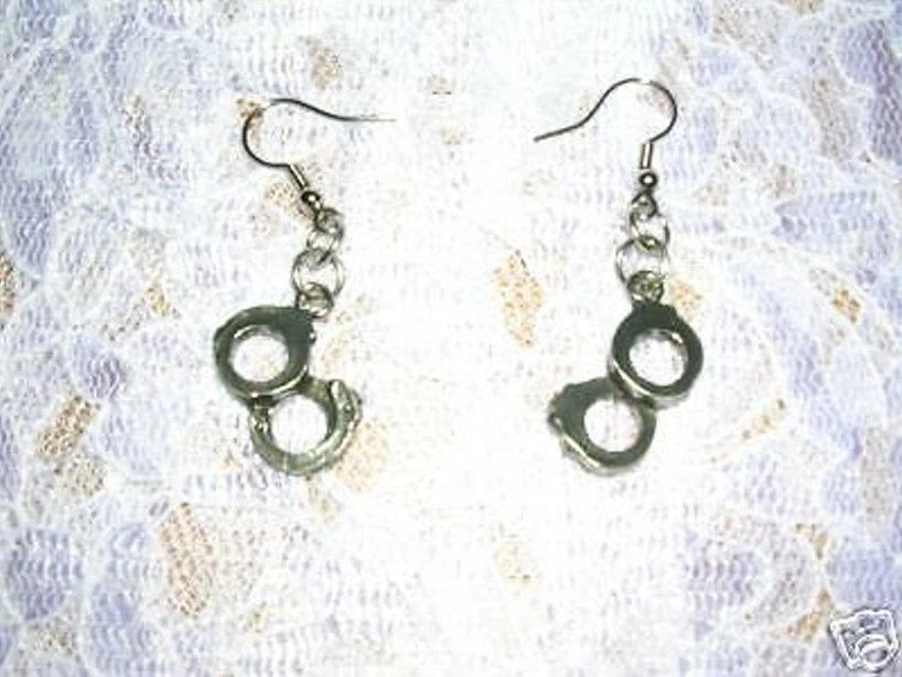 PENDIENTES COLGANTES WILD LAW BREAKER ESPOSAS/ESPOSAS COBRE CRIMEN PELTRE Foto 1 de 1