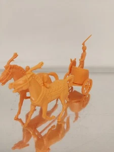 Plastic toy soldiers 1/32nd scale Atlantic Egyptian Chariot unpainted - Picture 1 of 5