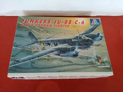 Italeri n°022 JUNKERS JU88 C6 caccia pesante tedesco WWII - KIT 1/72 - Immagine 1 di 4