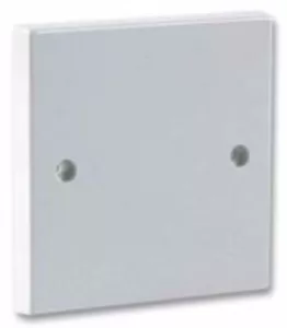 Placa en blanco para doméstico de un solo enchufe o cocina / interruptor de luz caja de patrés - Imagen 1 de 2