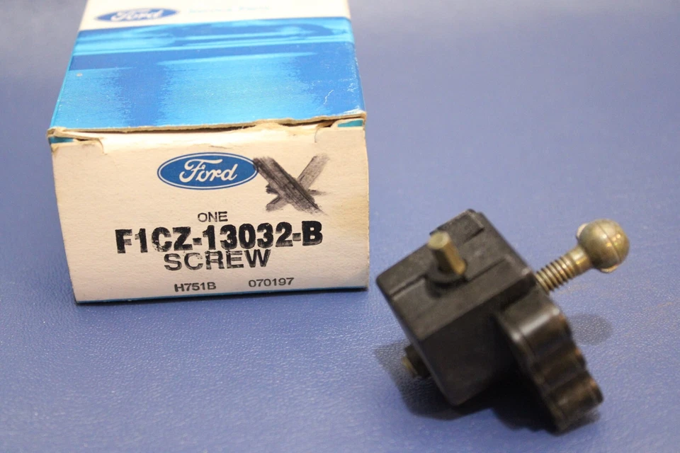 Tornillo original Ford F1CZ-13032-B Foto 1 de 1