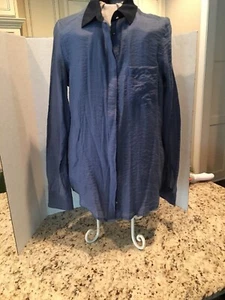 NWT Crinkle Women’s  MNG Blue Button Shirt  With Contrasting Collard! - Picture 1 of 11