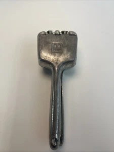 Vintage Irvinware USA Aluminium Hand Ice Crusher - Bild 1 von 3