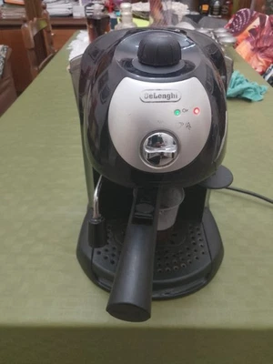MACCHINA  DA  CAFFE'  DE LONGHI   ( NO  CIALDE ) - Immagine 1 di 4