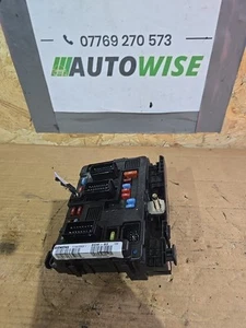 PEUGEOT CITROEN BSM UNDER BONNET MODULE FUSE BOX 9643498880 B67 GENUINE - Picture 1 of 2