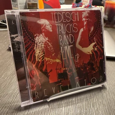 TEDESCHI TRUCKS BAND -- Live Revelator EP -- LIKE NEW CD -- Masterworks - Imagem 1 de 3