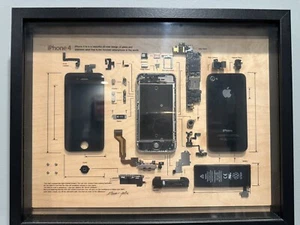 Apple iPhone 4s - Artwork Custom Engraved on Wood. Real - Afbeelding 1 van 5