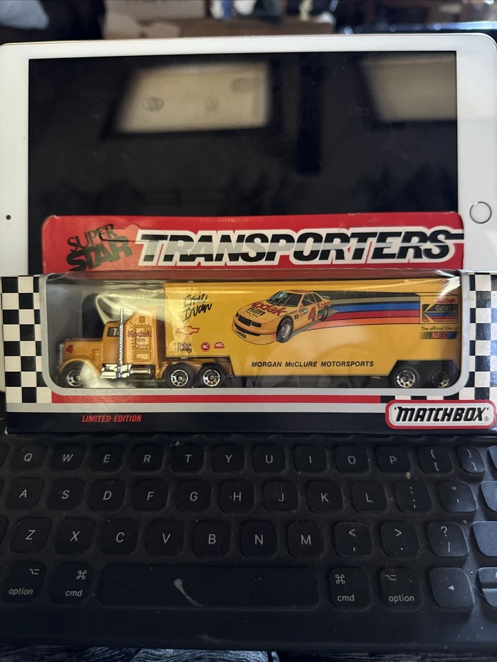 Vint 1991 SuperStar Transporters #4 Ernie Irvin Kodak Morgan McClure Motorsports Foto 1 de 2