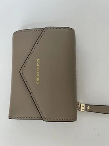 Michael Kors Small Jet Set Saffiano Leather Envelope Wallet Gray NWT - Picture 1 of 12