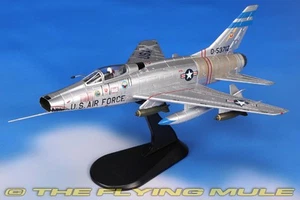 Hobby Master 1:72 F-100D Super Sabre USAF 6251st TFW, 307th TFS #55-3712 - Bild 1 von 8