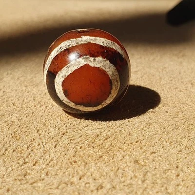 Antique himalayan indo tibetan etched agate bead 17.8x16.9mm shdk-4 - Image 1 of 4