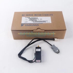 one NEW YASKAWA SGMM-A2S313 Servo motor - Picture 1 of 1
