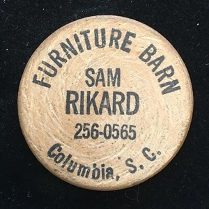 "MÖBELSCHEUNE SAM RIKARD 256-0565 Columbia, S.C." ~ Holz Nickel - Bild 1 von 2