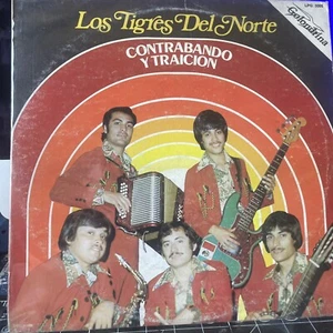 LOS TIGRES DEL NORTE / CONTRABANDO Y TRAICIÓN / vinyl record 33 rpm - Picture 1 of 4