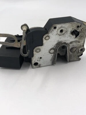 Cerradura puerta delantera derecha bmw e36 - 51-21-8-122-418 - OEM 1993 325i - H51210 Foto 1 de 4