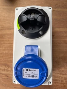 Niglon 16A Switch Interlock Sockets IP44 NG16104 3pin 6h 220-250v - Picture 1 of 12