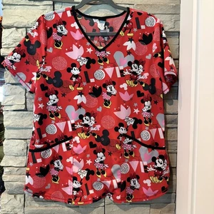 Disney Mickey & Minnie Mouse In Love Red Scrub V-neck Top Size Medium - Picture 1 of 6