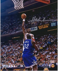 Hakeem Olajuwon Houston Rockets Signed 8x10 Shooting Over Shaquille O'Neal Photo - Picture 1 of 1