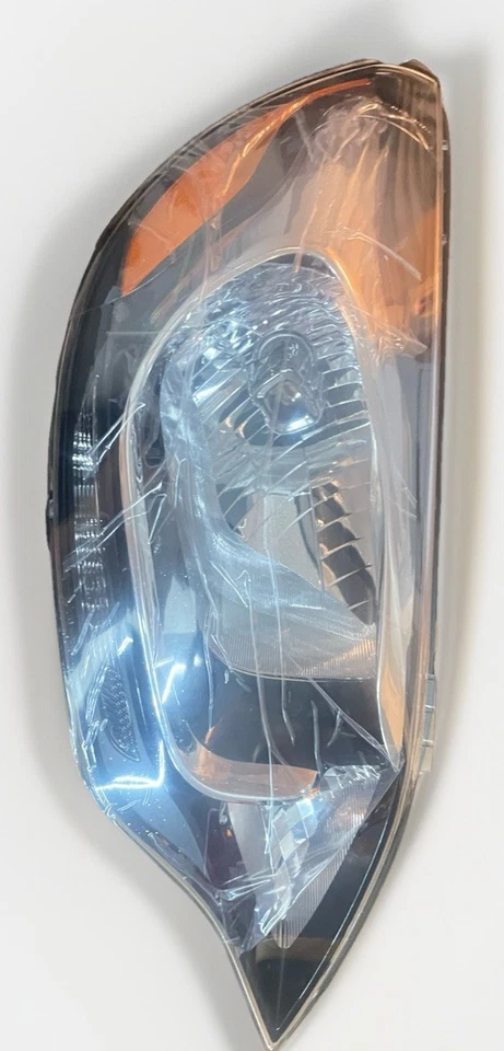 Par de faros originales KIA 2012-2017 Rio lado derecho/pasajero lado izquierdo conductor Foto 1 de 4