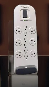 Belkin M:BV112230-08 12-outlet Surge Protector 8ft Power Cord w/Cable Conector - Picture 1 of 8