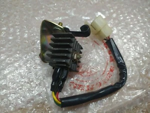 Regulador de voltaje Honda CB100 CL100 CB125S SL100 SL125 6V lote antiguo  - Imagen 1 de 6
