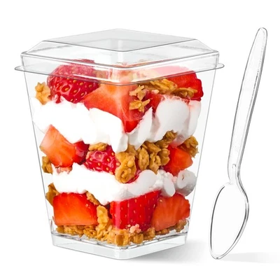 Tazas de postre de plástico de 5 oz con tapas y cucharas, paquete de 50 mini tazas Parfait Cle... Foto 1 de 4