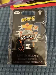 Disney Star Wars Day 'May the 4th Be With You 2021 Pin Limited Release Neu Mint - Bild 1 von 2
