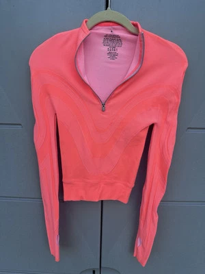 Free People Movement 1/4 спортивный укороченный топ на молнии размер S коралловый с длинным рукавом новый - Изображение 1 из 4