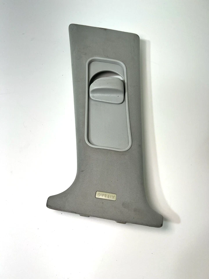 Volkswagen Passat V6 GLX 2001 2005 lado del conductor izquierdo superior centro pilar B moldura  Foto 1 de 4