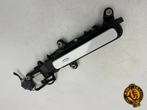 Land Rover Velar 2018-2025 - Manija de puerta trasera izquierda sin llave (blanco 1aa) OEM - Imagen 1 de 13