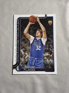 2025-26 Topps Basketball Cooper Flagg RC Rookie Base #201 Mavericks🔥🔥 - Bild 1 von 2