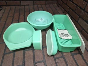 Vintage Tupperware Teal Lot Crisper And More - Picture 1 of 5