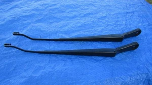 1990-1996 Nissan 300zx 9s front windshield wiper arms - Picture 1 of 4