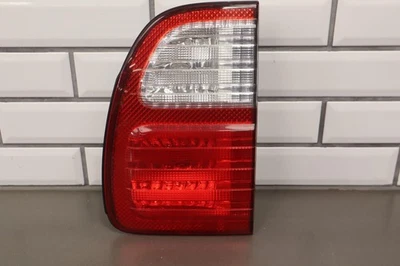 98-02 Lexus LX470 pasajero derecho interior (montado en el portón trasero) luz trasera lámpara Foto 1 de 4