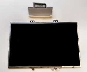Display für Laptop / Samsung / LTN154X3-L01 - L05 - L06 / 15,4" / glossy /30 Pin - Bild 1 von 11