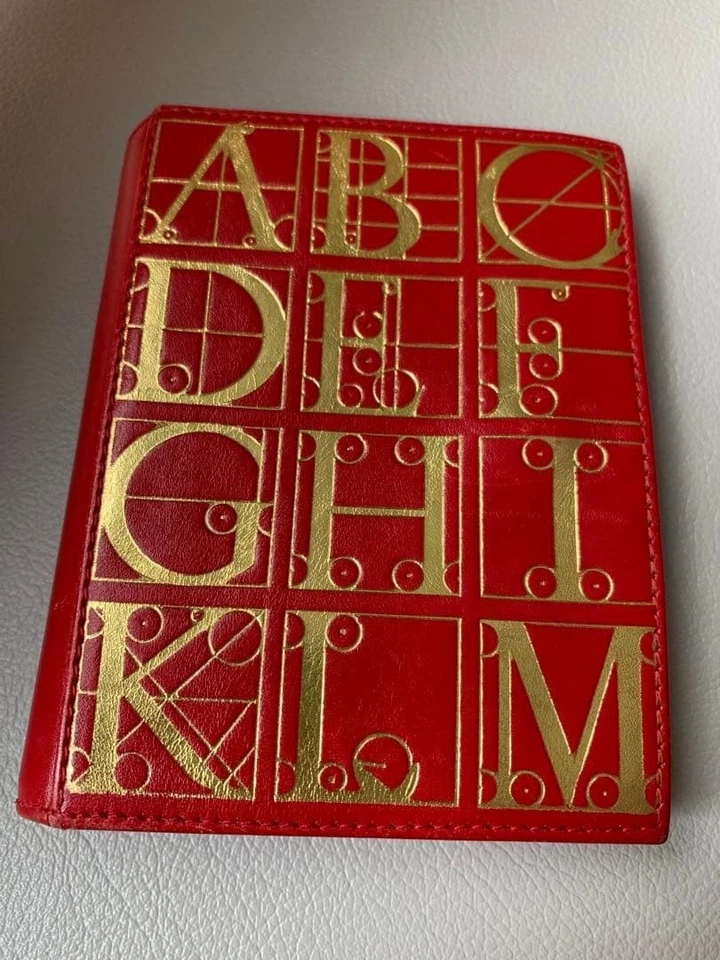 Paloma Picasso Antiguo Libro Bolso sin asas Bolsa Cartera en Rojo USADO Buen Estado Foto 1 de 4