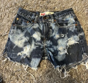 Levi shorts size 25 550 relaxed distressed - Picture 1 of 4