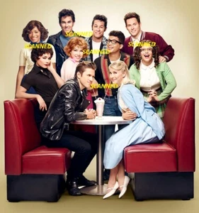 Julianne Hough Aaron Tveit Vanessa Hudgens & Besetzungsbild #4199 FETT LIVE - Bild 1 von 1