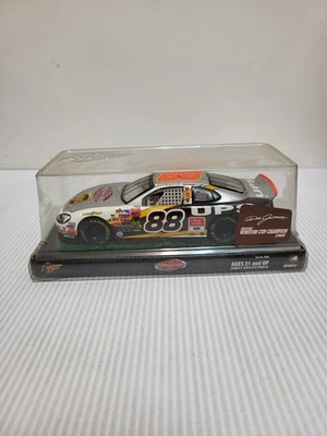Winner's Circle 2003 1:24 Dale Jarrett #88 UPS 1999 NASCAR Winston Cup Champion Foto 1 de 2