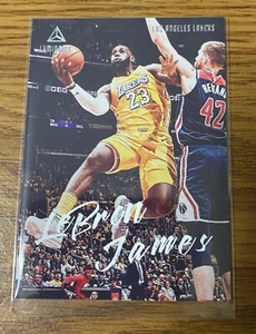Lebron James Panini NBA Chronicles 19-20 Luminance No 162 Los Angeles Lakers - Picture 1 of 2